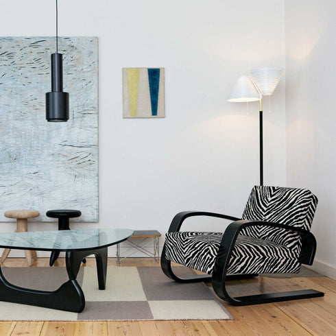 A810 Floor Lamp